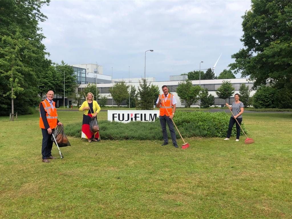 De aftrap voor de vernieuwde samenwerking met ContourdeTwern: Fujifilm doet mee met de World Clean up day.